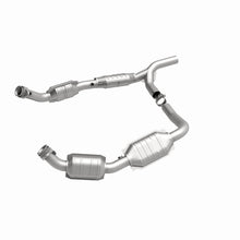 Load image into Gallery viewer, MagnaFlow Direct Fit Catalytic Converter 07-08 Ford E-150 4.6L