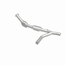 Load image into Gallery viewer, MagnaFlow Direct Fit Catalytic Converter 97-98 E150/E250 4.2L PS