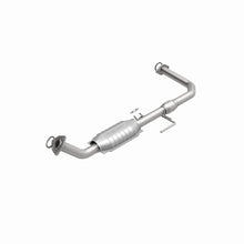 Load image into Gallery viewer, MagnaFlow Direct Fit Catalytic Converter 00-8/04 Toyota Tundra 4.7L D/S Front