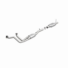 Load image into Gallery viewer, MagnaFlow Direct Fit Catalytic Converter 96 Ford F-150 4.9L I-6