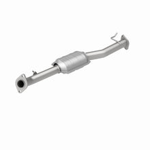 Load image into Gallery viewer, MagnaFlow Direct Fit Catalytic Converter 98-00 Toyota RAV4 2.0L