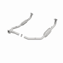 Load image into Gallery viewer, MagnaFlow DF Cat. Conv 97 Land Rover Defender 90 4.0L Y-Pipe Assy / 96-99 Discovery 4.0L Y-Pipe Assy
