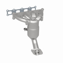 Load image into Gallery viewer, MagnaFlow DF Cat Conv 07 Dodge Caliber 2.4L Manifold AWD/07-10 Jeep Patriot 2.4L Manifold 4WD 49-St