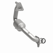 Load image into Gallery viewer, MagnaFlow Direct Fit Catalytic Converter 2015 Juke L4 1.6L OEM