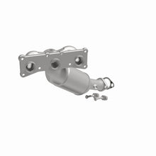 Load image into Gallery viewer, MagnaFlow California DF Catalytic Conv 07-13 BMW 328i L6 3.0LGAS 3.75in Inlet 4in Outlet 2in Dia