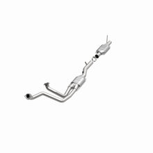 Load image into Gallery viewer, MagnaFlow Direct Fit Catalytic Converter 96 Ford F-150 4.9L I-6