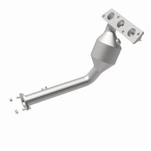 Load image into Gallery viewer, MagnaFlow Direct Fit Catalytic Converter 02-03 Freelander 2.5L
