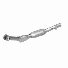 Load image into Gallery viewer, MagnaFlow Direct Fit Catalytic Converter 01 Ford Lightning P/S