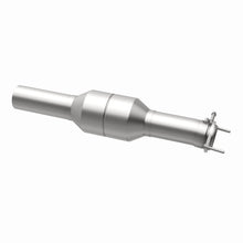 Load image into Gallery viewer, MagnaFlow Direct Fit Catalytic Converter 03-05 Ford F250/350 SD 6.0