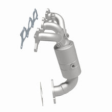 Load image into Gallery viewer, MagnaFlow DF Cat Conv 07-11 Chrysler Sebring 2.7L Rr Manifold/08-10 Dodge Avenger 2.7L Rear Manifold