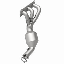Load image into Gallery viewer, MagnaFlow Direct Fit Catalytic Converter BMW 5 06-07 Rear OEM