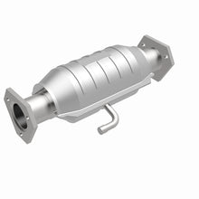 Load image into Gallery viewer, MagnaFlow Direct Fit Catalytic Converter VW 82 84