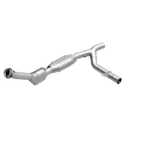 Load image into Gallery viewer, MagnaFlow Direct Fit Catalytic Converter 99-00 Ford Trucks 5.4L