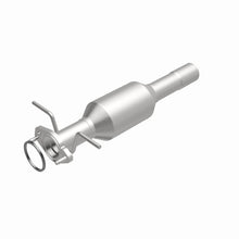Load image into Gallery viewer, MagnaFlow Direct Fit Catalytic Converter 06 Focus ZX3 2.0/2.3L OEM