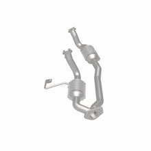 Load image into Gallery viewer, MagnaFlow Direct Fit Catalytic Converter 01-03 Windstar 3.8 OEM