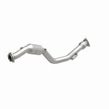 Load image into Gallery viewer, MagnaFlow Direct Fit Catalytic Converter 04/06 VW Phaeton 4.2L Front Passenger Side