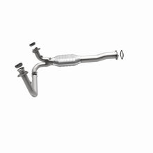 Load image into Gallery viewer, MagnaFlow Direct Fit Catalytic Converter GM 1500/2500/3500 Truck 96-