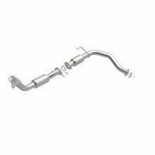 Load image into Gallery viewer, MagnaFlow Direct Fit Catalytic Converter 08-15 Toyota Sequoia