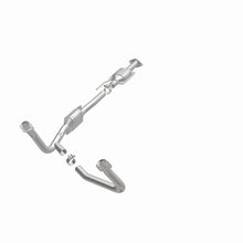 Load image into Gallery viewer, MagnaFlow Direct Fit Catalytic Converter 96-97 Ford Aerostar 4.0L