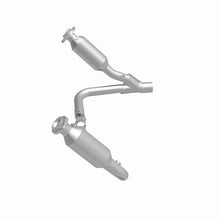 Load image into Gallery viewer, MagnaFlow Direct Fit Catalytic Converter California Grade 07-08 Dodge Durango 3.7L