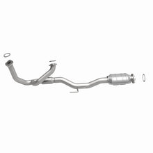 Load image into Gallery viewer, MagnaFlow Direct Fit Catalytic Converter 97-98 Toyota Avalon Camry 3