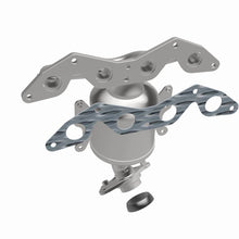 Load image into Gallery viewer, MagnaFlow Direct Fit Catalytic Converter Honda 00-05 Civic 1.7L