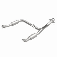 Load image into Gallery viewer, MagnaFlow DF Cat Conv 06-09 Ford Explorer/06-10 Mercury Mountaineer 4.6L Y-Pipe Assembly (49 State)