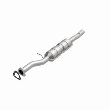 Load image into Gallery viewer, MagnaFlow Direct Fit Catalytic Converter Ford Excursion 00-02 5.4L