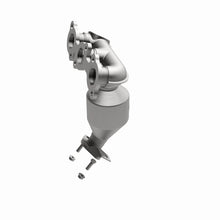 Load image into Gallery viewer, MagnaFlow Direct Fit Catalytic Converter 08-09 Toyota Highlander 3.3L