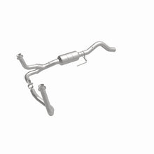 Load image into Gallery viewer, MagnaFlow Direct Fit Catalytic Converter 00-03 Durango 4WD OEM