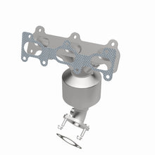 Load image into Gallery viewer, MagnaFlow DF Cat. Conv05-06 Hyundai Santa Fe/05-09 Tucson / 05-08 Kia Sportage D/S Manifold