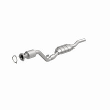 Load image into Gallery viewer, MagnaFlow Direct Fit Catalytic Converter 03 Volkswagen Passat 2.8L