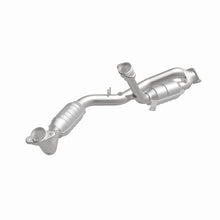 Load image into Gallery viewer, MagnaFlow Direct Fit Catalytic Converter 96-99 Taurus 3.4L Front C
