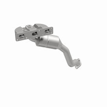 Load image into Gallery viewer, MagnaFlow Direct Fit Catalytic Converter BMW 5 01-03 front