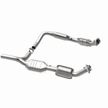 Load image into Gallery viewer, MagnaFlow Direct Fit Catalytic Converter 07-08 Ford E-150 4.6L