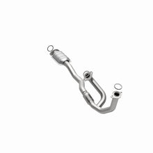 Load image into Gallery viewer, MagnaFlow Direct Fit Catalytic Converter 97-98 Toyota Avalon Camry 3