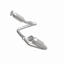 Load image into Gallery viewer, MagnaFlow Direct Fit Catalytic Converter California Grade 07-08 Dodge Durango 3.7L