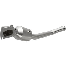 Load image into Gallery viewer, MagnaFlow Direct Fit Catalytic Conv 13-18 Dodge Durango 3.6L V6 / 13-18 Jeep Grand Cherokee 3.6L V6