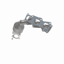 Load image into Gallery viewer, MagnaFlow Direct Fit Catalytic Converter 2007-2009 Sorento 3.3 3.8 L Manifold