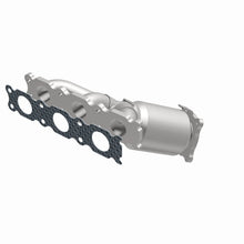 Load image into Gallery viewer, MagnaFlow Direct Fit Catalytic Converter 08-12 Land Rover LR2 3.2L