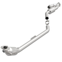 Load image into Gallery viewer, MagnaFlow Direct Fit Catalytic Converter 2003 Mercedes CLK320 3.2L