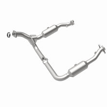 Load image into Gallery viewer, MagnaFlow DF Conv Ford/Mercury 06-10 Explorer/Mountaineer/ 07-10 Explorer SportTrac 4.0L Y-Pipe Assy