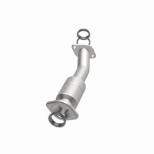 Load image into Gallery viewer, MagnaFlow Direct Fit Catalytic Converter 11-15 Sienna 3.5 Underbody