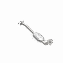 Load image into Gallery viewer, MagnaFlow Direct Fit Catalytic Converter 05-07 Toyota Sequoia 8 4.7L P/S