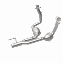Load image into Gallery viewer, MagnaFlow Direct Fit Catalytic Converter 04 Jeep Grand Cherokee 4.7L