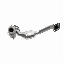 Load image into Gallery viewer, MagnaFlow Direct Fit Catalytic Converter 98-00 Ford Ranger 3.0/4.0L