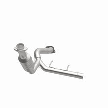 Load image into Gallery viewer, MagnaFlow Direct Fit Catalytic Converter 2009 f-150 V8 5.4 OEM Underbody