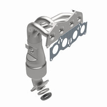 Load image into Gallery viewer, MagnaFlow Direct Fit Catalytic Converter 06-08 Toyota RAV4 2.4L