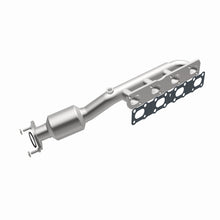 Load image into Gallery viewer, MagnaFlow Direct Fit Catalytic Converter 07 Titan 5.6L D/S manif OEM