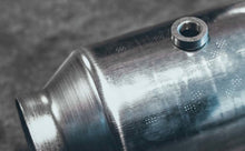 Load image into Gallery viewer, MagnaFlow California Grade Universal Catalytic Converter - 2in ID / 2in OD / 11.375in L